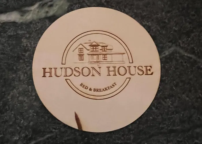 Hudson House 3*
