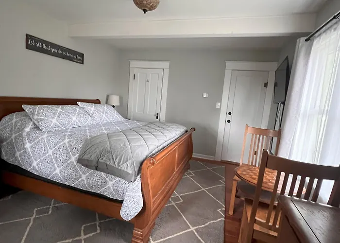 Bed & Breakfast Hudson House 3*